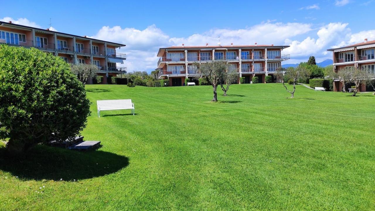 On The Beach Lake View Manerba del Garda Esterno foto