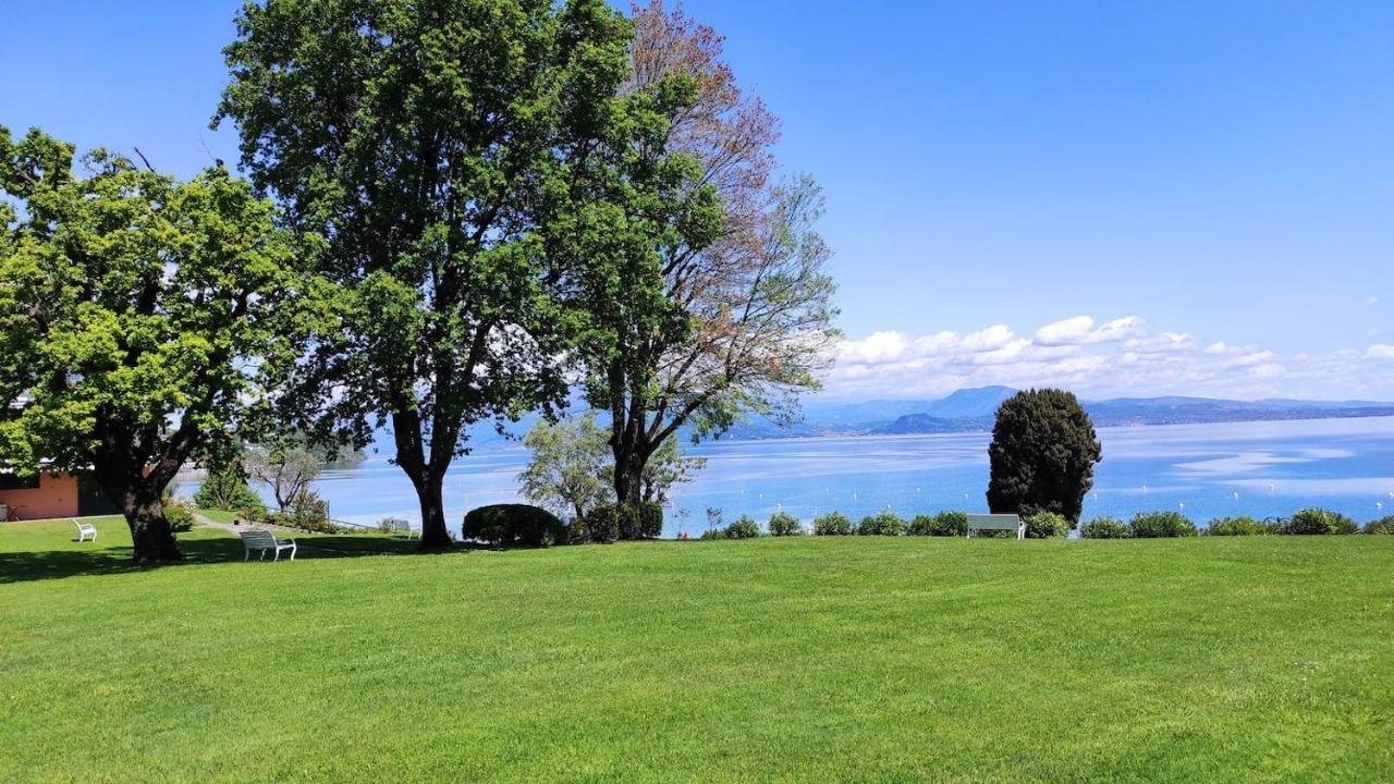 On The Beach Lake View Manerba del Garda Esterno foto