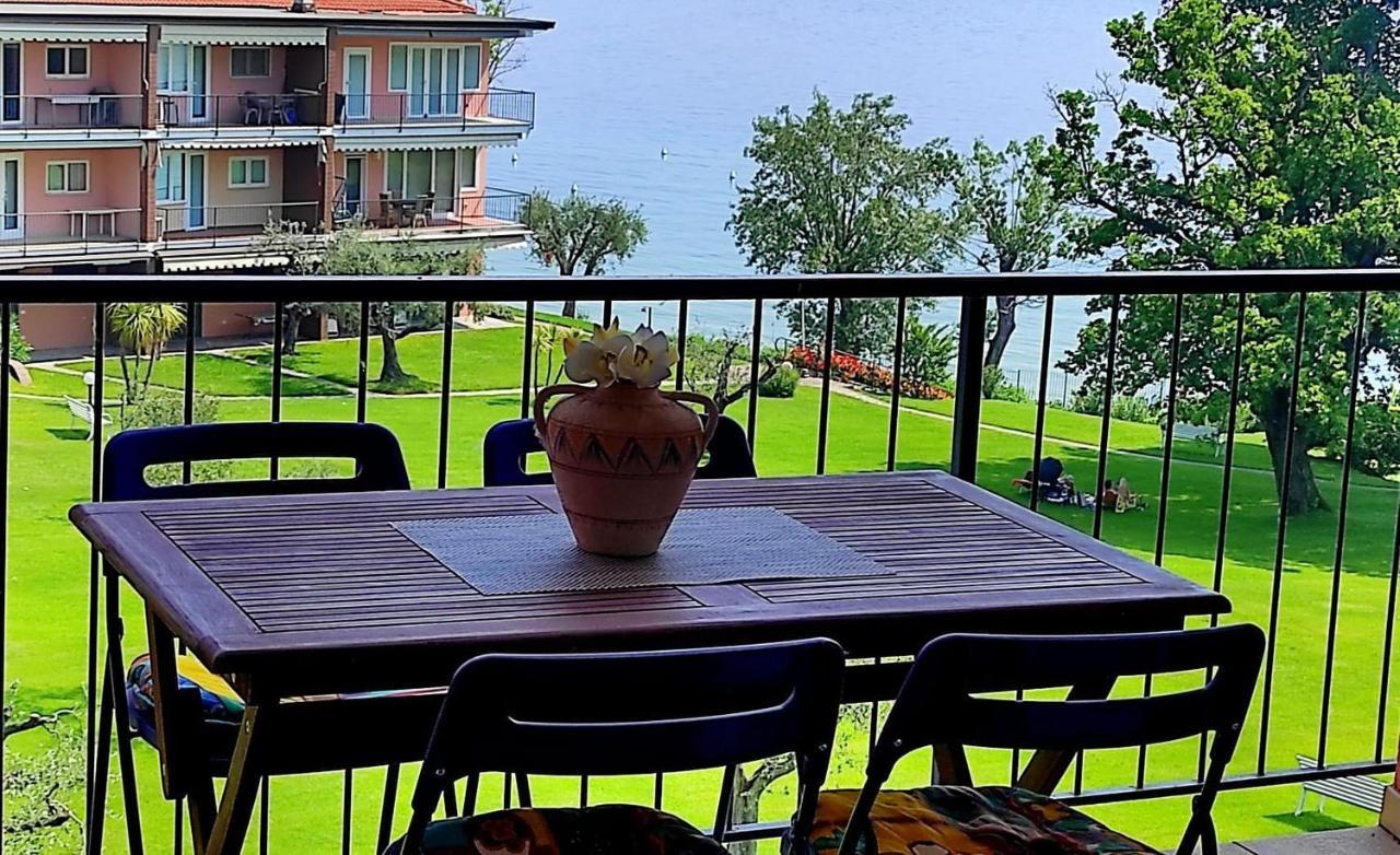On The Beach Lake View Manerba del Garda Esterno foto