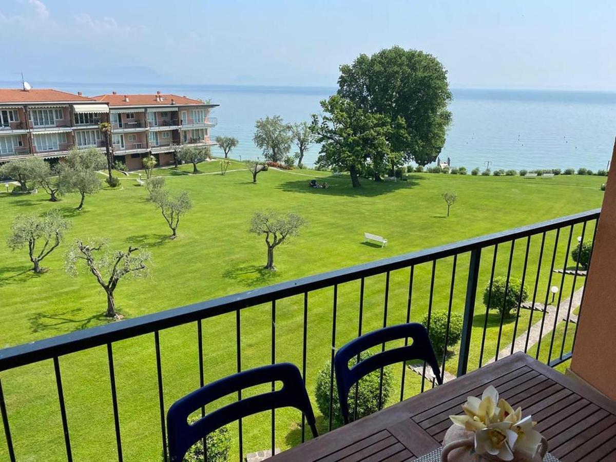On The Beach Lake View Manerba del Garda Esterno foto